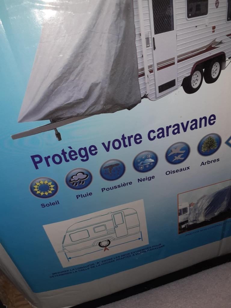 housse pour caravane jamais servie 640x225x220 cm, Ophalen