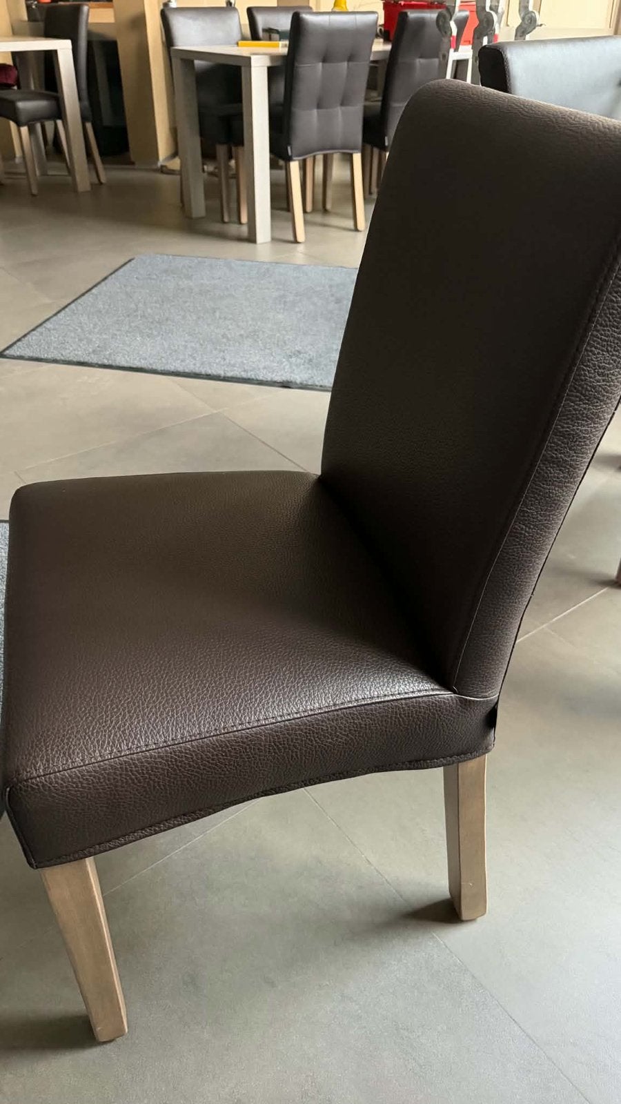 X aantal stoelen te koop, Enlèvement, Comme neuf, Brun, Landelijk