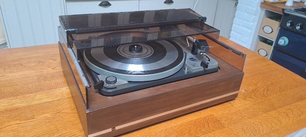Dual 1019 platenspeler met schuifkap in topstaat, Tourne-disque, Comme neuf, Enlèvement, Dual