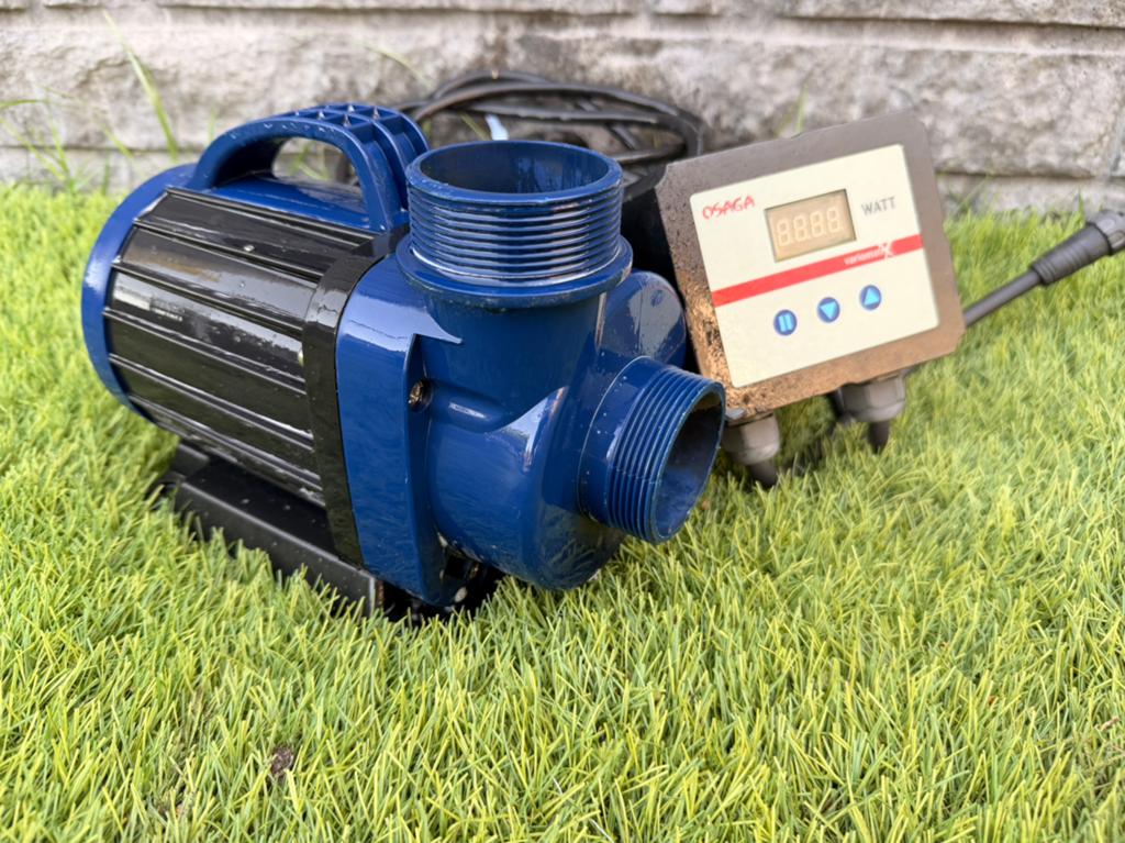 Osaga 30000 zuinige en regelbare vijverpomp !!, Tuin en Terras, Ophalen of Verzenden, Zo goed als nieuw, Vijverpomp