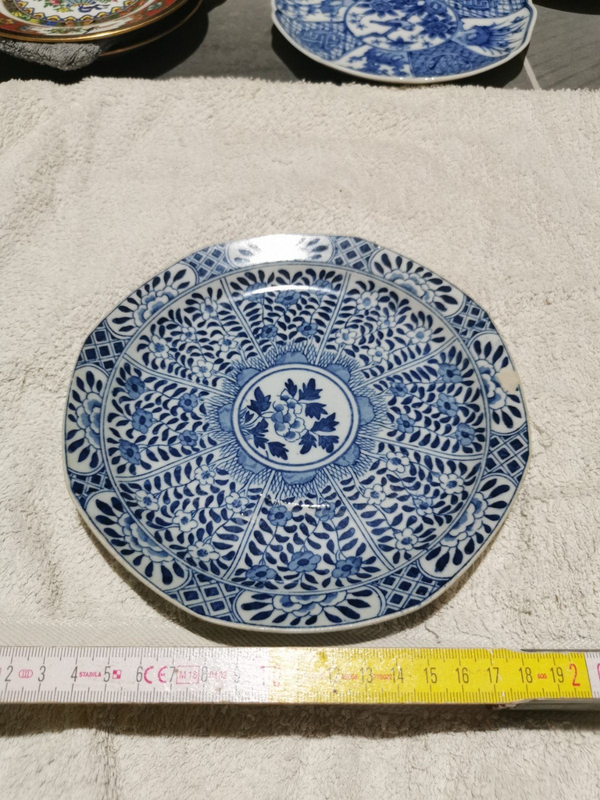 assiette orientale abimée, Enlèvement
