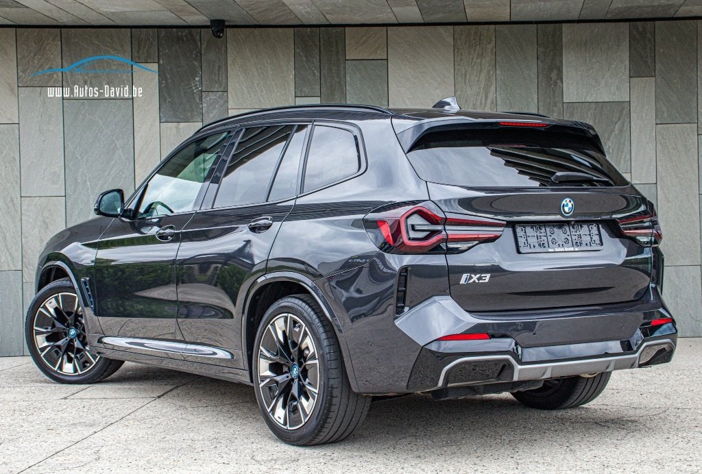 BMW iX3 M-SPORT EV / 1 EIGENAAR / HISTORIEK, Automaat, Achterwielaandrijving, Leder, 5 deurs