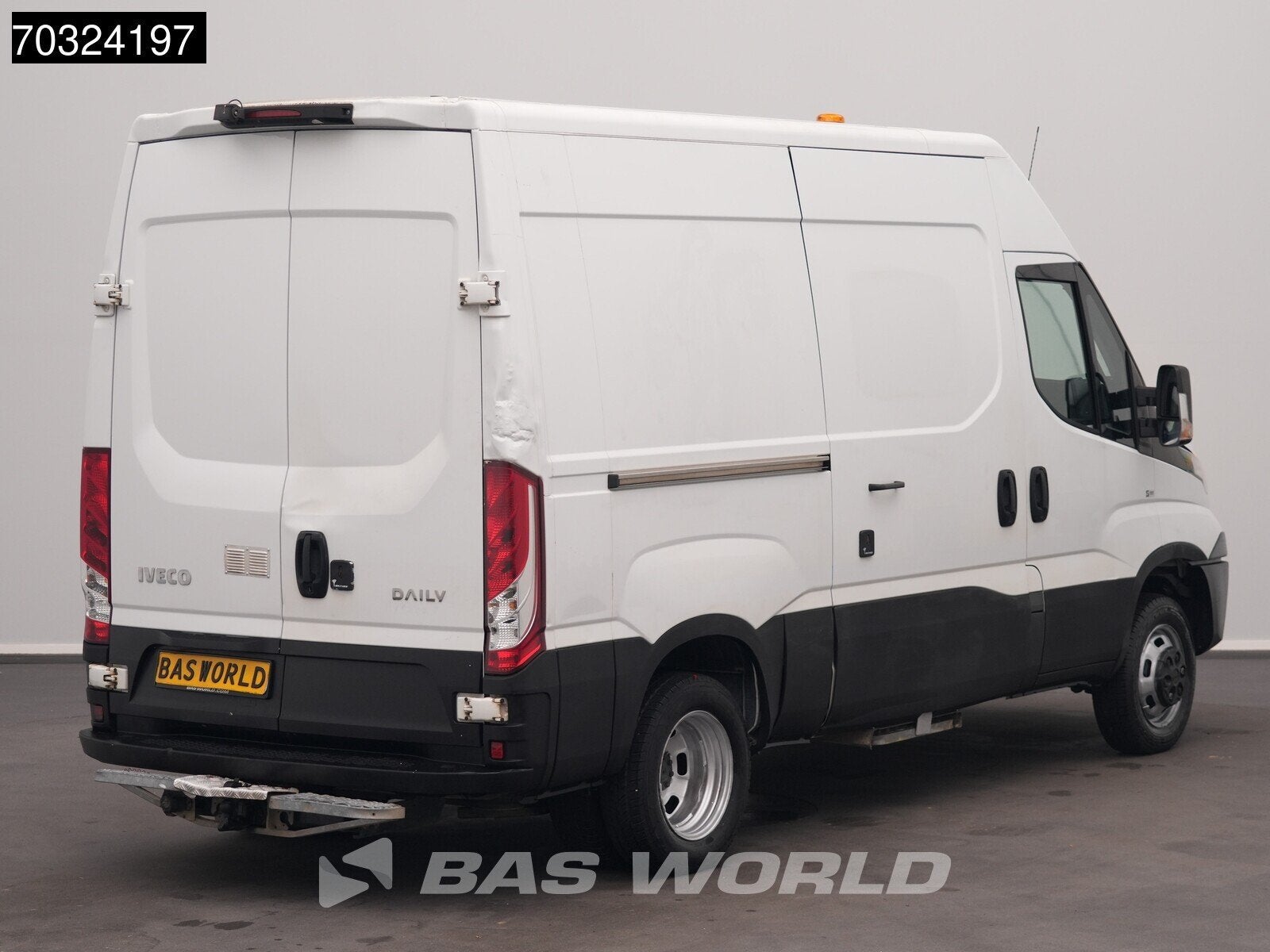 Iveco Daily 35C14 L2H2 Trekhaak Airco Cruise Camera Werkplaa, Achat, Euro 6, Entreprise, Boîte manuelle