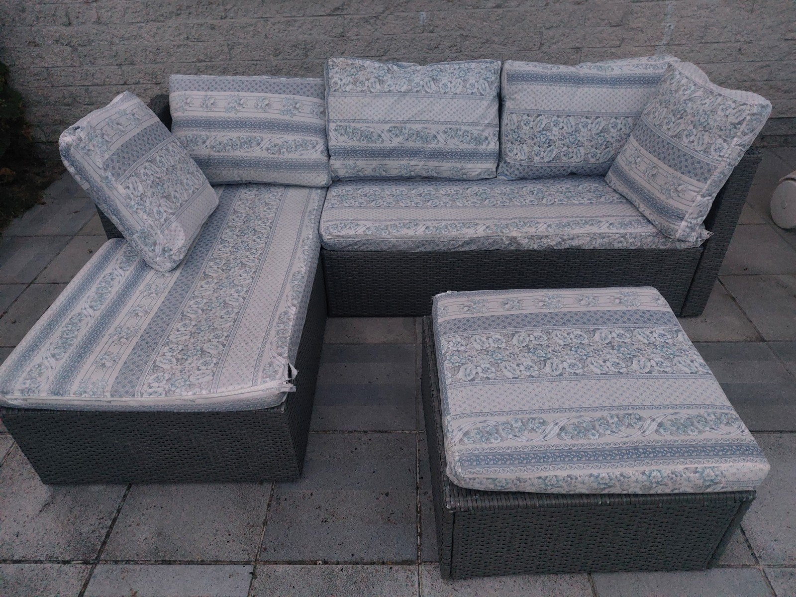 Lounge avec coussins So Ho by house and garden, Enlèvement