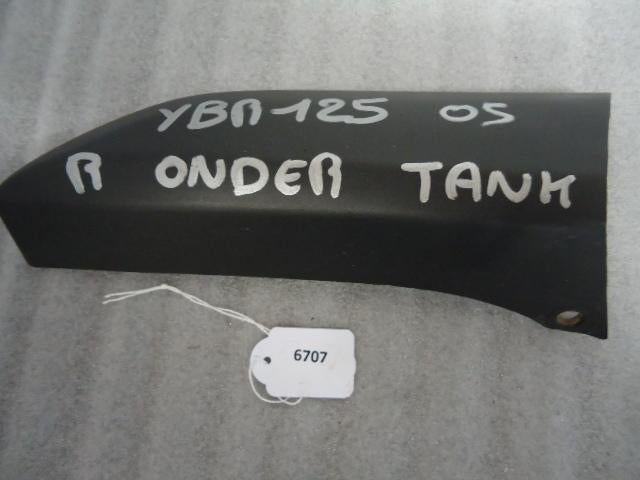 YBR125 2007 - 2011 Yamaha Cover Cover onder tank D1-13193, Motoren