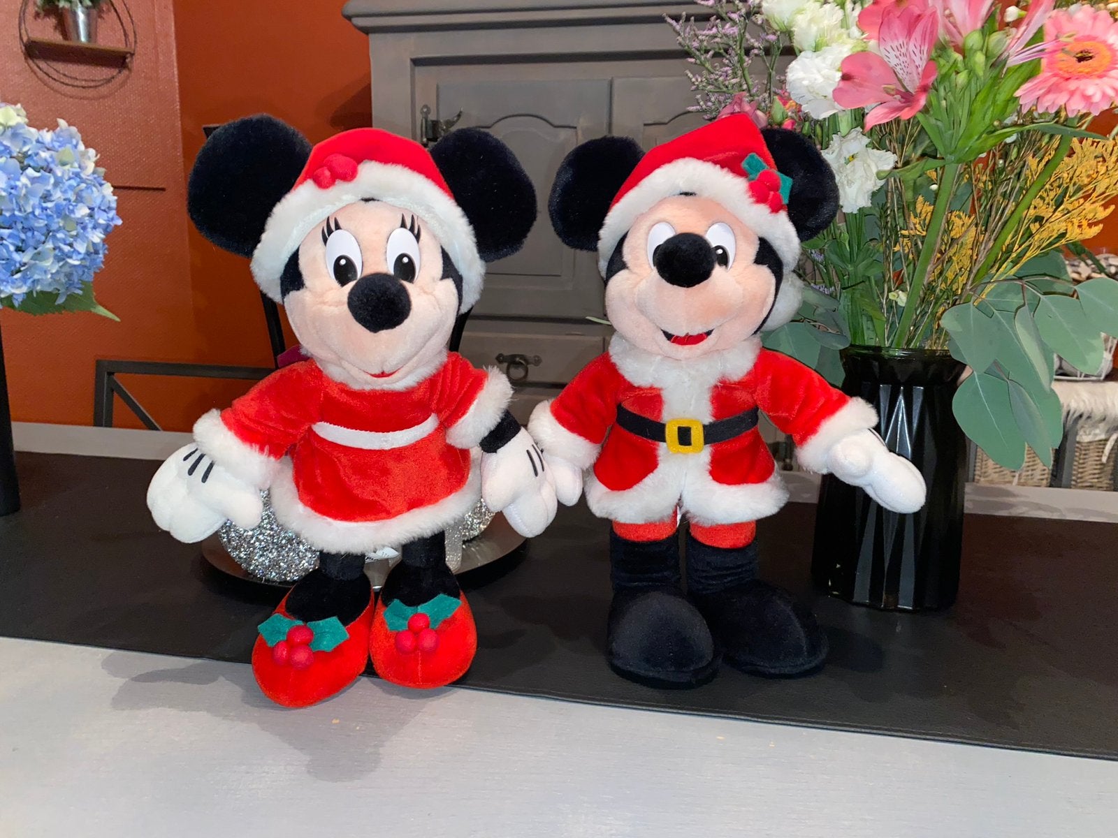 Couple Mickey et Minnie 35cm  Disneyland Paris, Collections, Enlèvement, Mickey Mouse, Comme neuf, Peluche