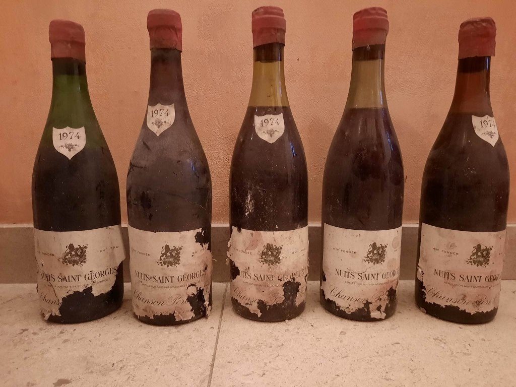 Bourgogne Nuits Saint Georges Chanson Père & Fils 1974, Verzamelen, Frankrijk, Ophalen of Verzenden, Zo goed als nieuw, Rode wijn