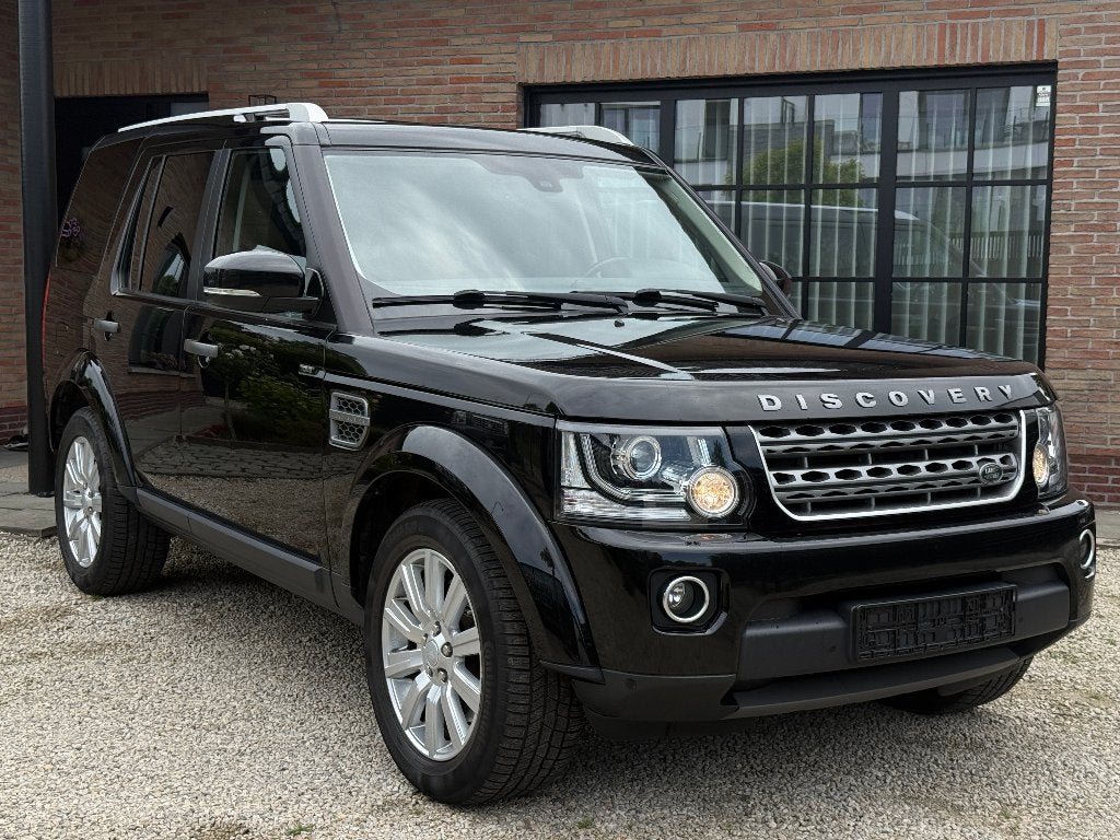 LAND ROVER DISCOVERY 4 TDV6 211PK EURO6B LICHTE VRACHT 2016, Automaat, Dealer onderhouden, Zwart, Leder