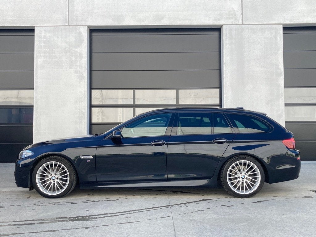 BMW 520d Touring Aut LCI ///M Sport/Pano Dak/Haraman Kardon, Autos, Cuir, Entreprise, Entretenue par le concessionnaire, 5 portes