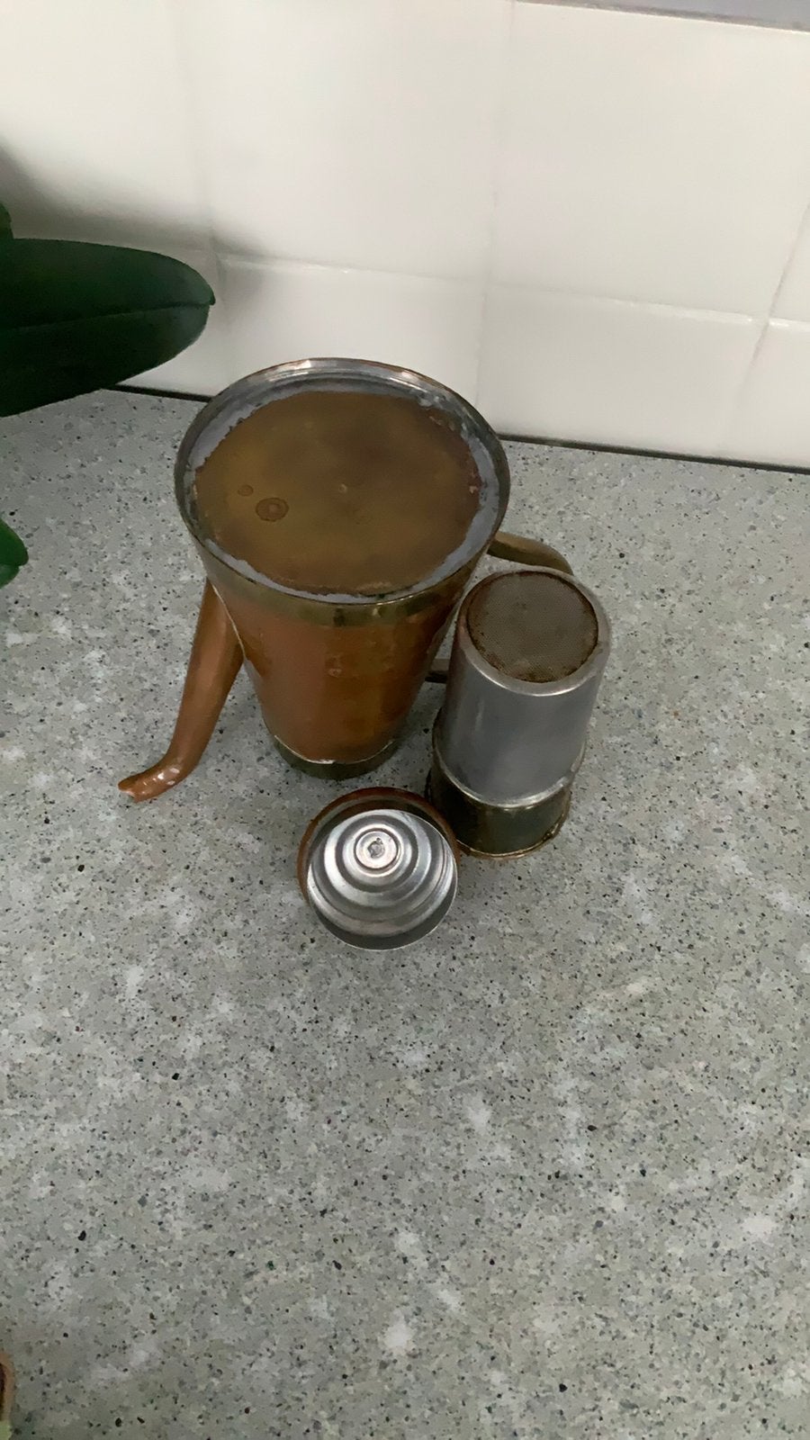 Cafetière vintage avec filtre, Antiquités & Art, Antiquités | Bronze & Cuivre, Enlèvement