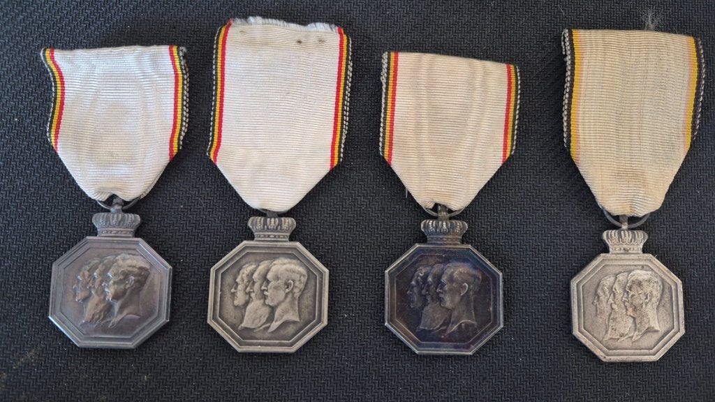 Lot de 4 Médailles Commémoratives du Centenaire, Collections, Objets militaires | Général, Enlèvement