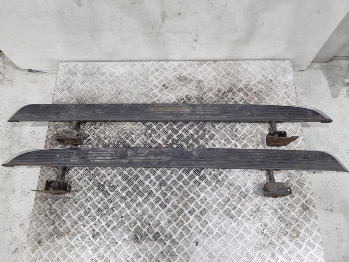 Ensemble marche-pied gauche + droite d'un Jaguar F-Pace, Autos : Pièces & Accessoires, Carrosserie & Tôlerie, -, 3 mois de garantie