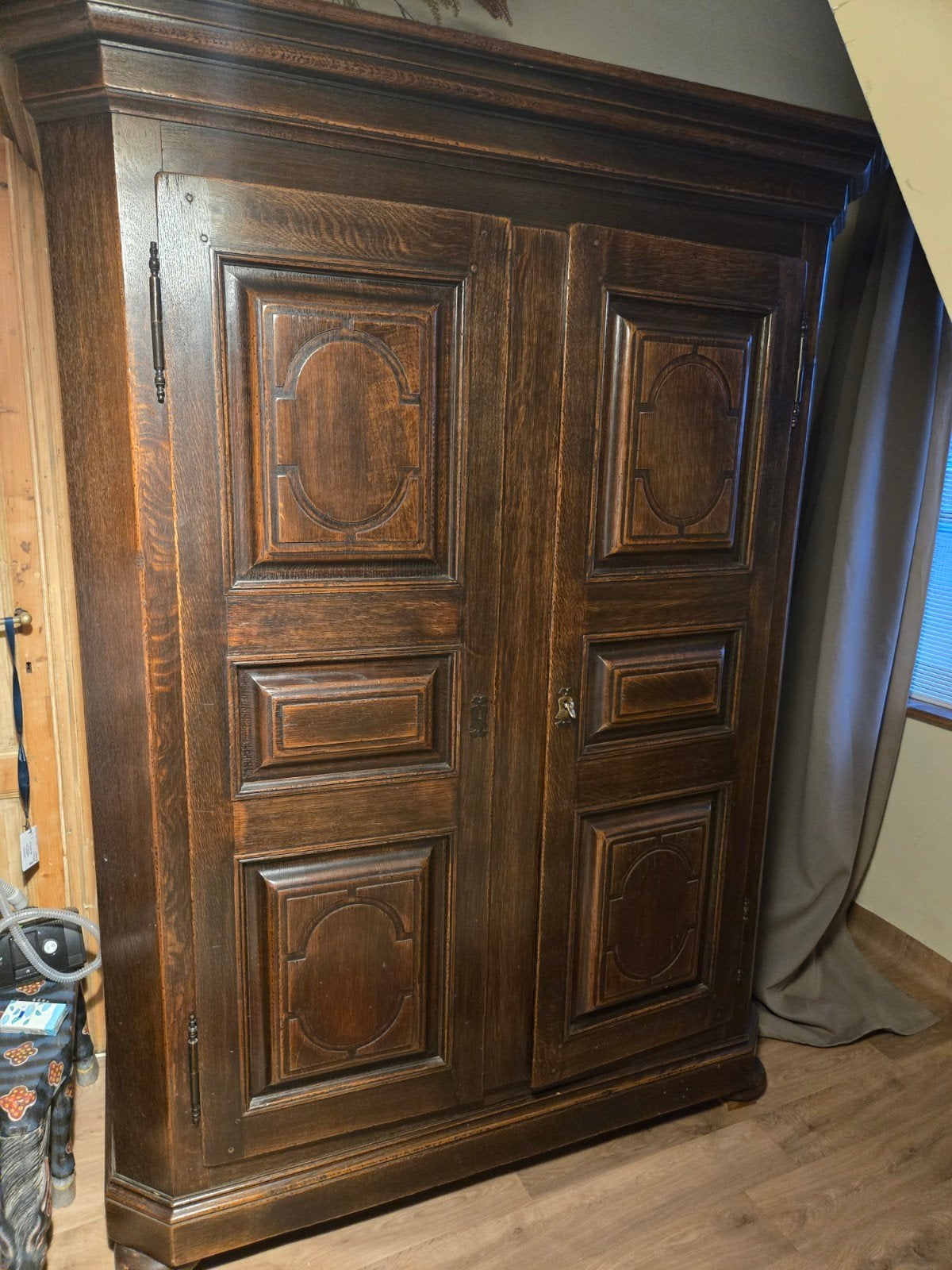 armoire en chêne massif, Antiquités & Art, Enlèvement