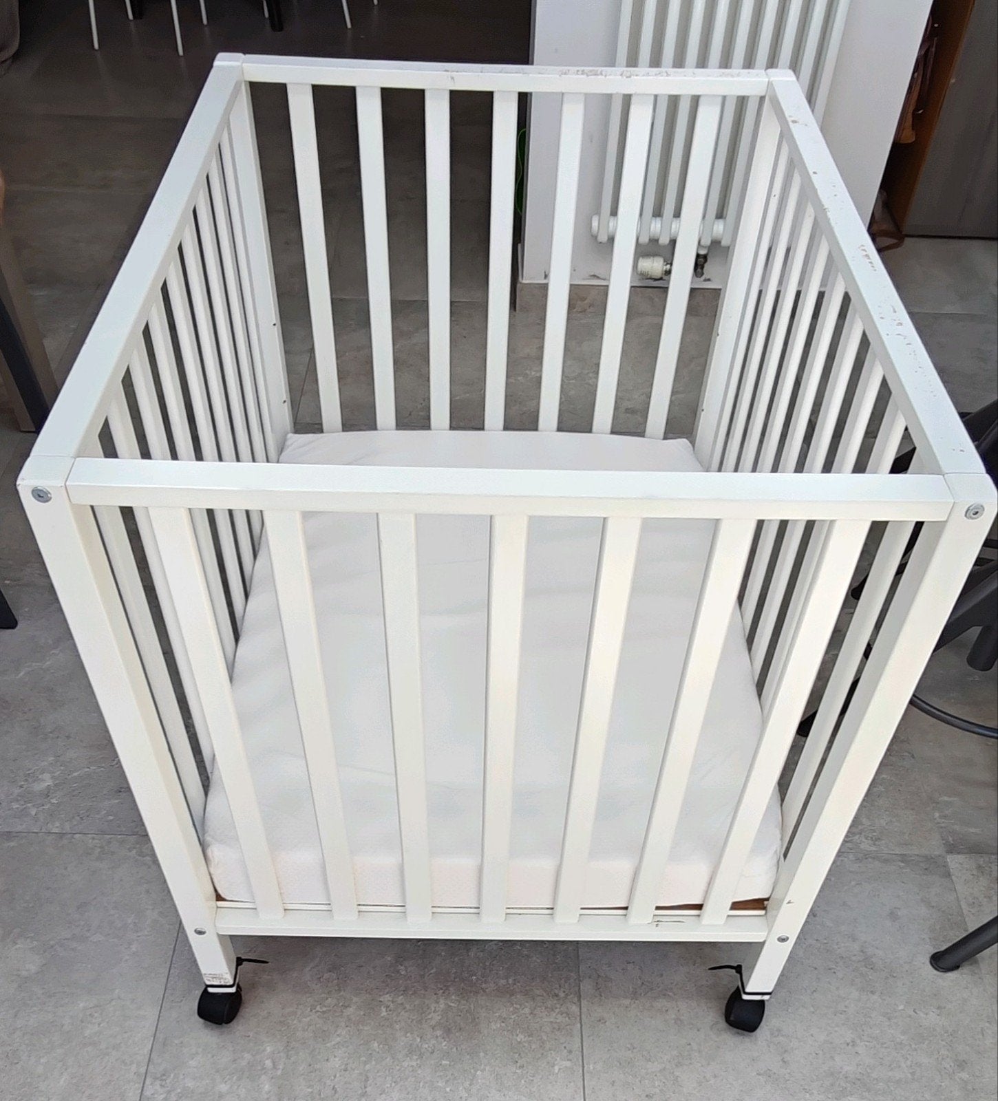 Parc pour bébés en acier usagé, Enfants & Bébés, Parcs, Enlèvement