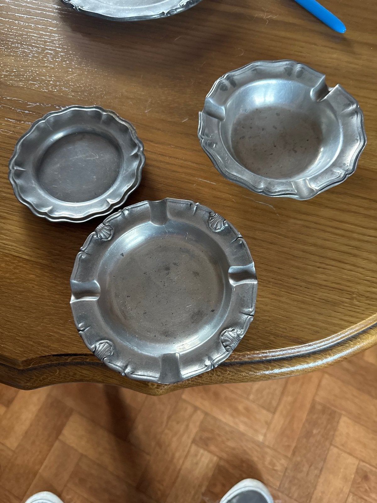 Cendriers et assiettes en étain, Antiquités & Art, Enlèvement