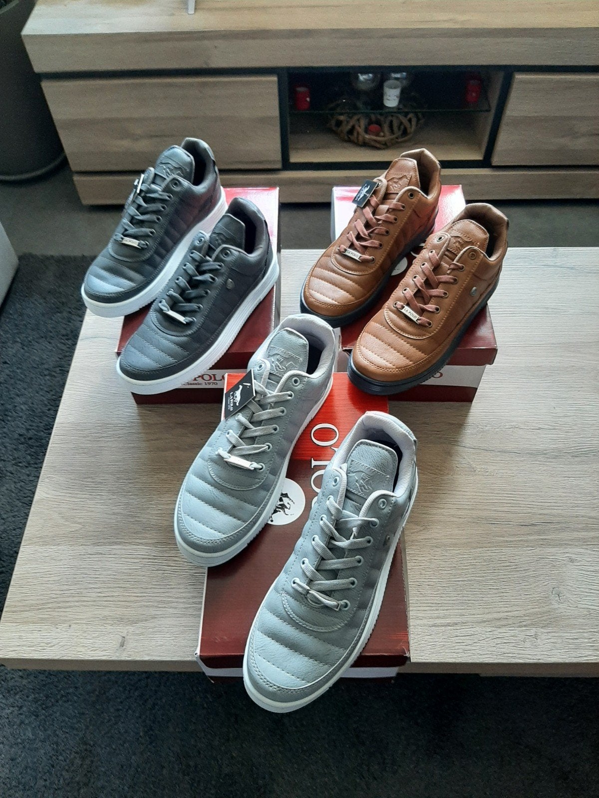 Nieuwe wandelschoenen en sneakers heren maat 42 , 3 foto´s, Enlèvement ou Envoi, Neuf, Baskets