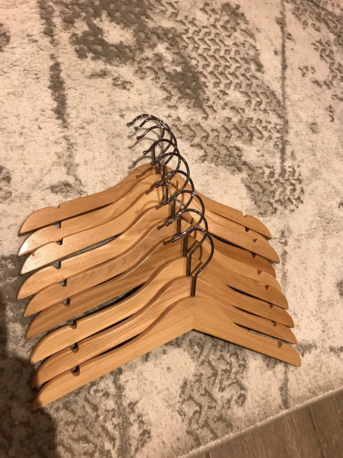 9 KİNDER KLEERHANGERS HOUT / KAPSTOK, NİEUWSTAAT !!, Ophalen of Verzenden, Zo goed als nieuw, Hout, Kinderen