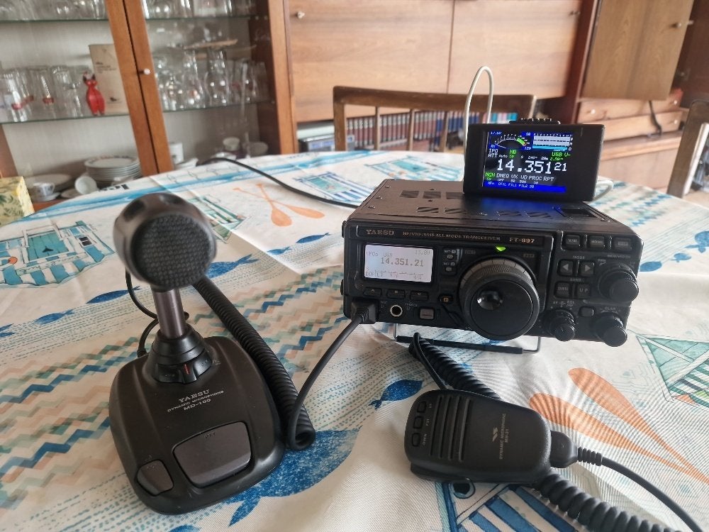 Yaesu FT897D, Telecommunicatie, Ophalen, Gebruikt, Zender en Ontvanger