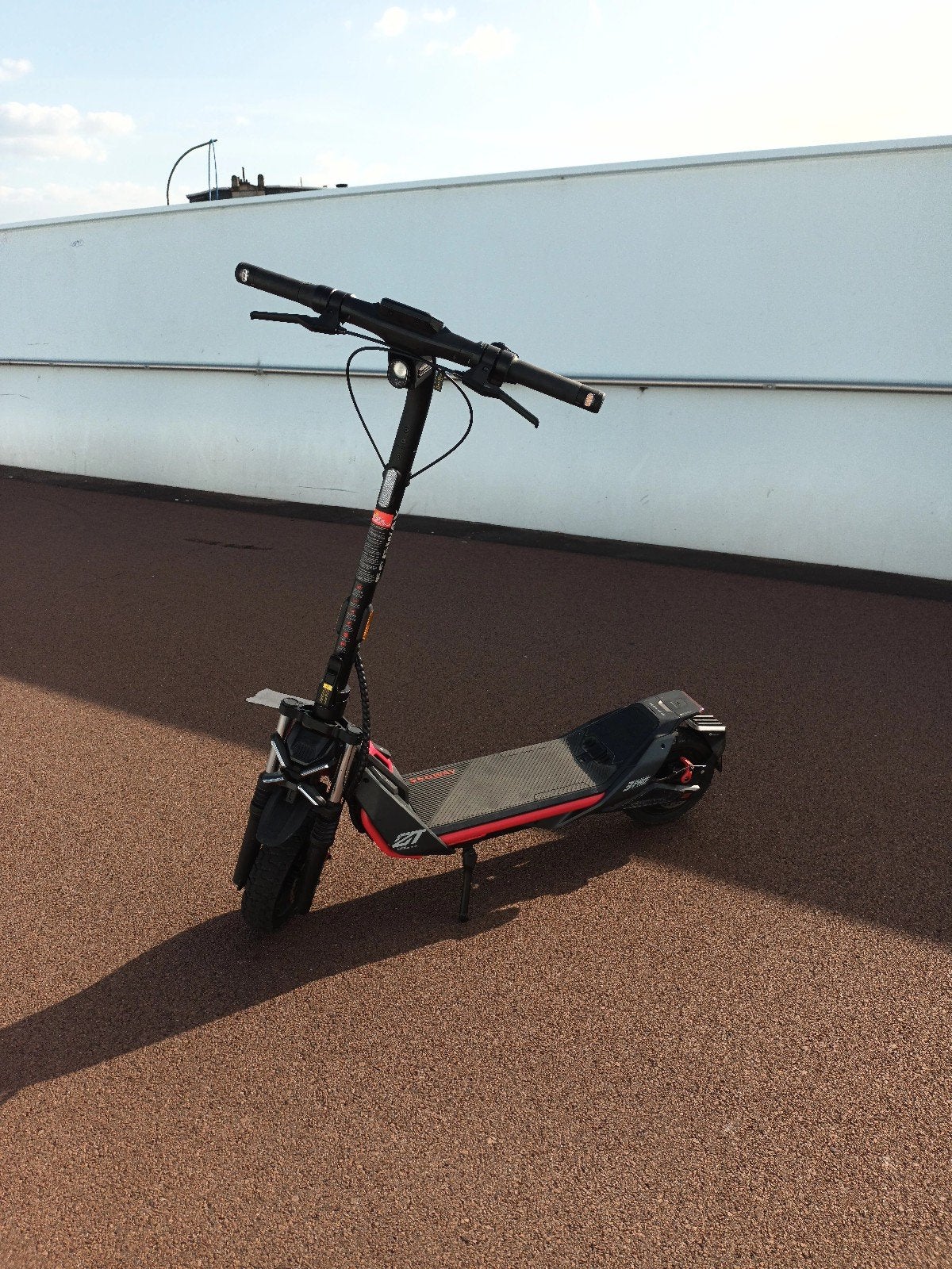 Zt3 pro maar 100 km gereden!!, Fietsen en Brommers, Steps, Ophalen, Zo goed als nieuw, Elektrische step (E-scooter), Segway ninebot