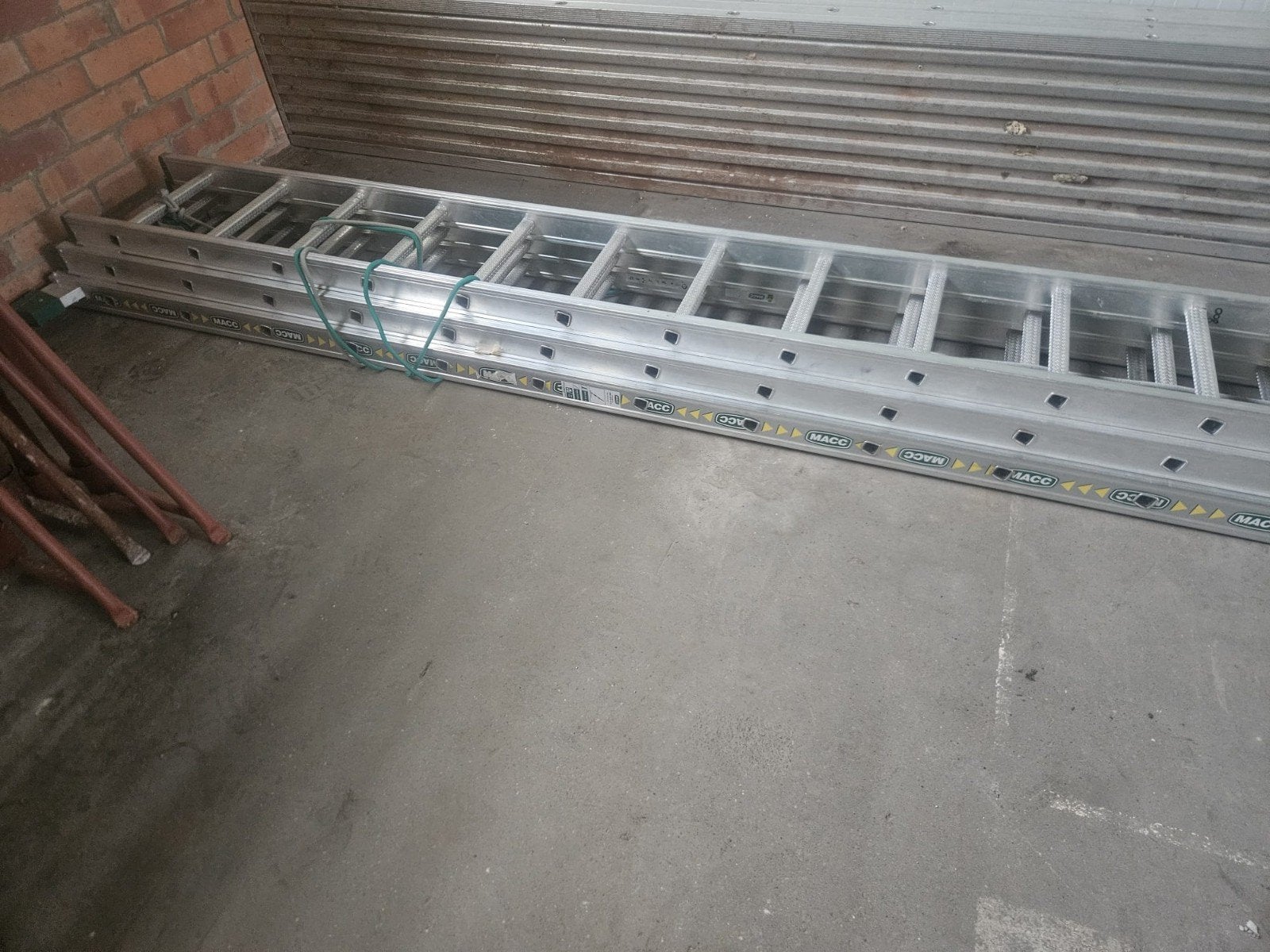 Ladder extra lang, Bricolage & Construction, Enlèvement, Neuf, 5 mètres de hauteur ou plus