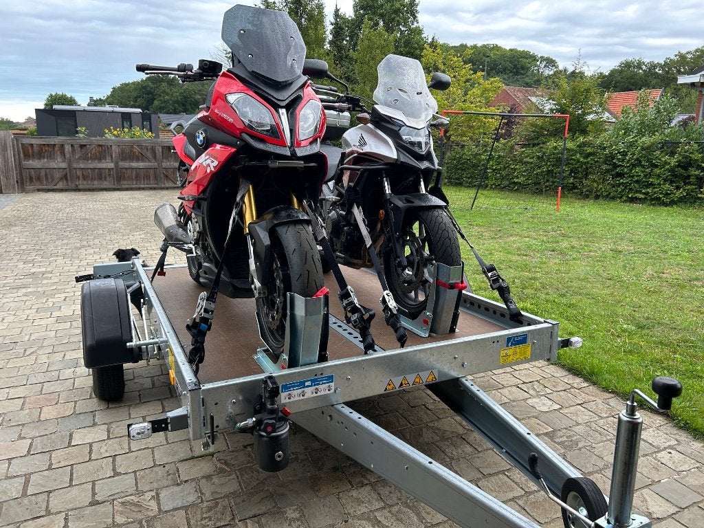 Meilleures remorques de moto bagables (750 kg) à louer, Motos, Enlèvement