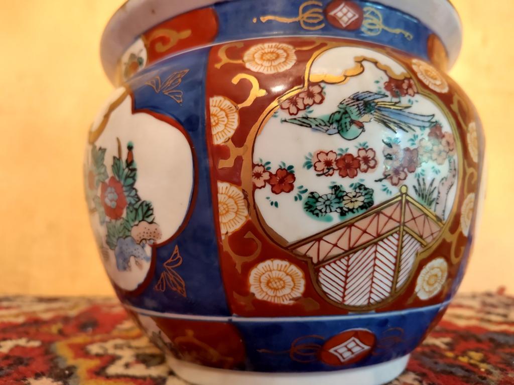 Cache-pot/pot de fleurs japonais de style Imari, Enlèvement