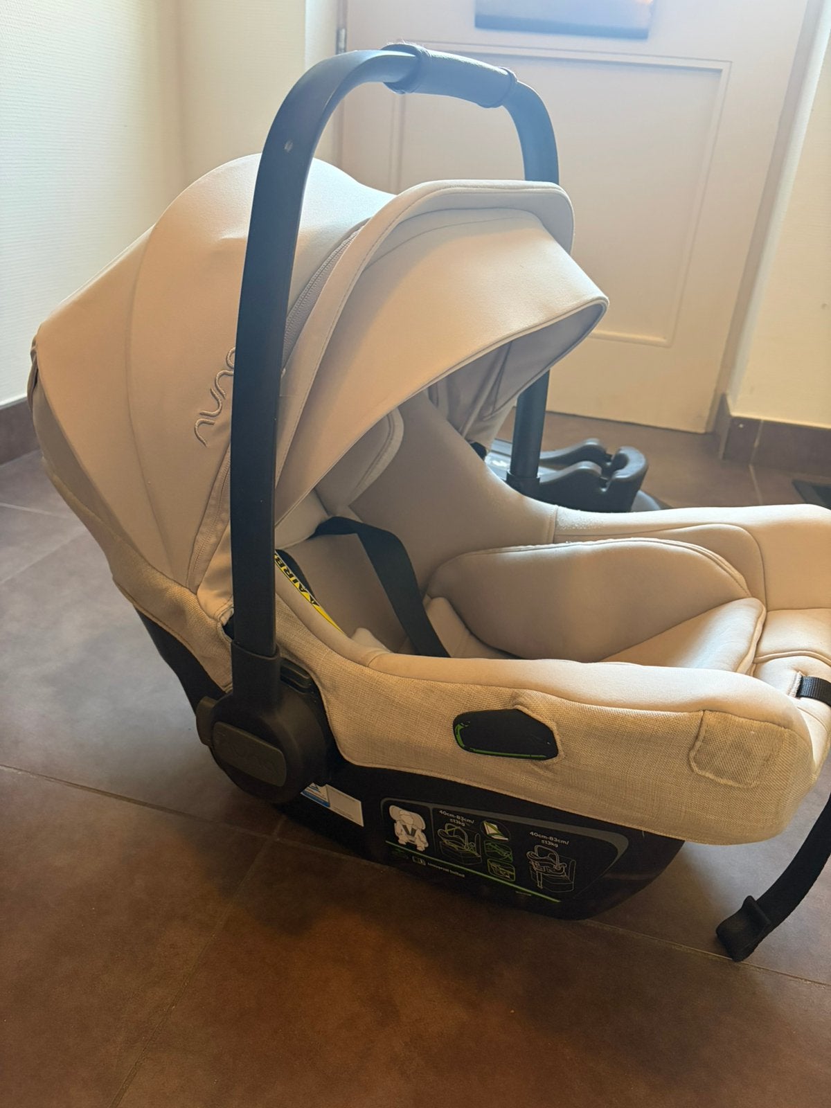 Nuna pipa next met autofix, Kinderen en Baby's, Autogordel of Isofix, Gebruikt, Verstelbare rugleuning, Ophalen