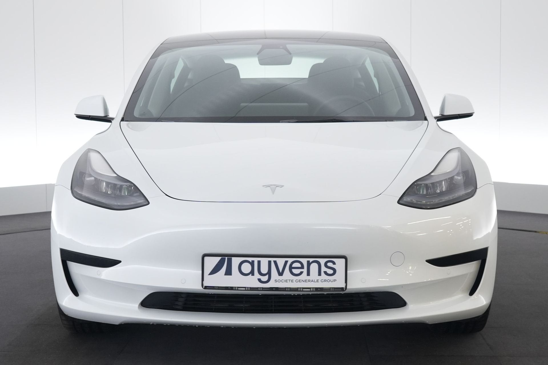 (2AVT906) TESLA MODEL 3, Autos, Achat, Entreprise, Carnet d'entretien, Automatique