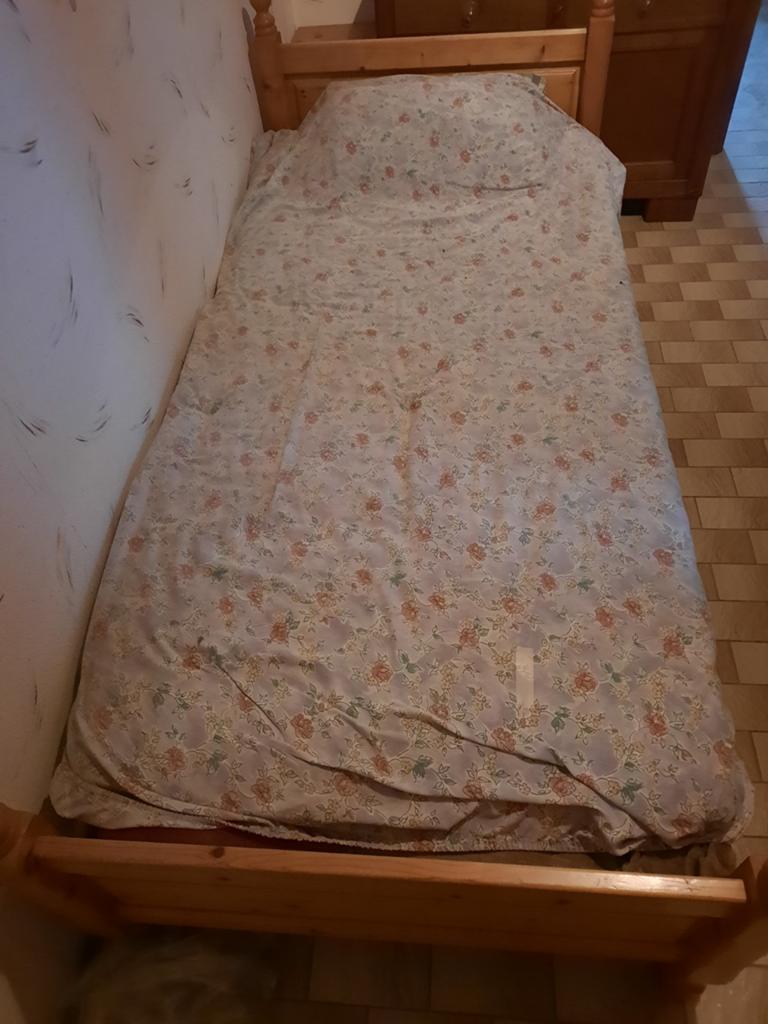 Bed + kast, Enlèvement