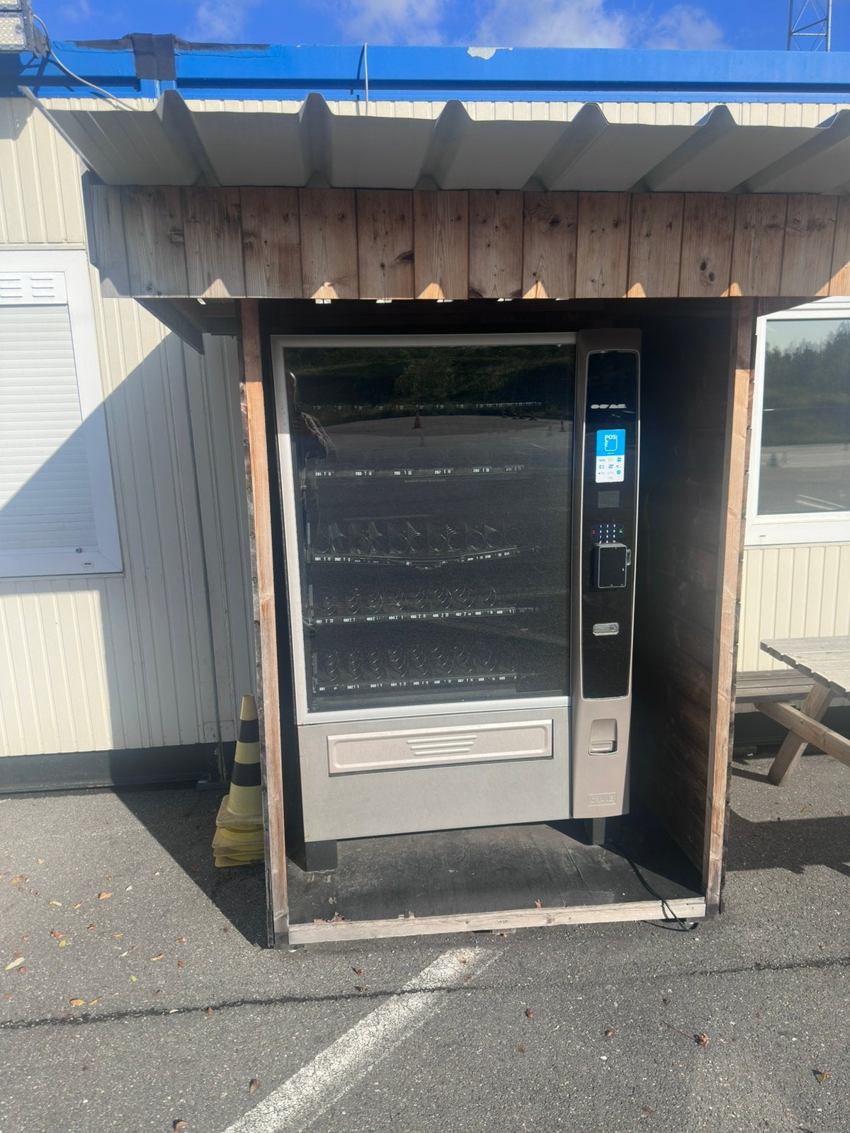 Distributeur automatique de boissons et de bonbons, Enlèvement, Comme neuf