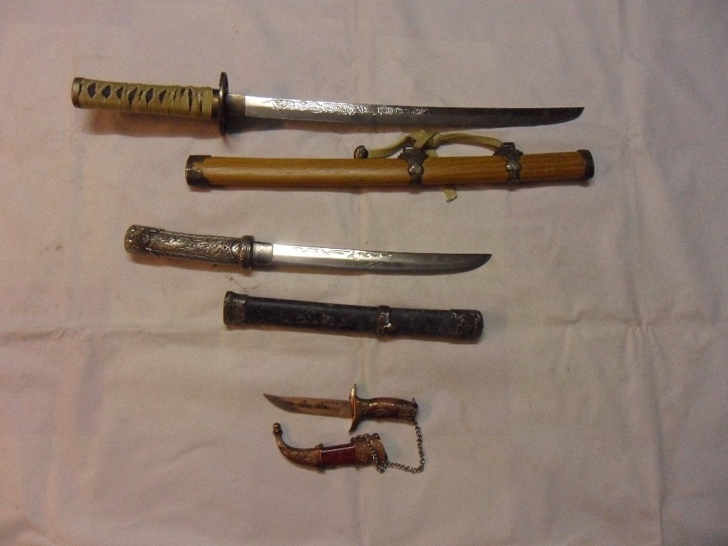 Objets Asiatique - catana - wakisashi - petit couteau, Enlèvement