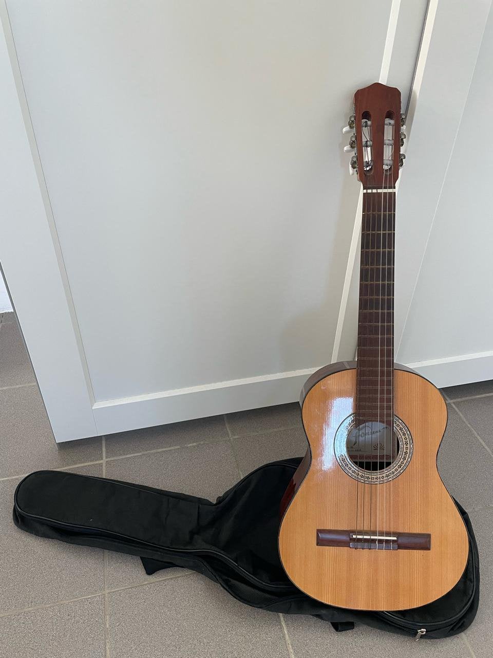 Gitaar voor kinderen, Ophalen, Zo goed als nieuw