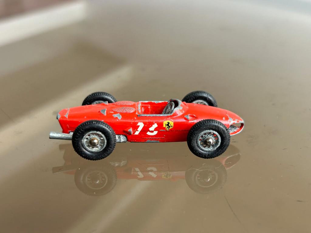 Matchbox Lesney F1 Ferrari Racing Car nr 73-B 1962, Enlèvement ou Envoi