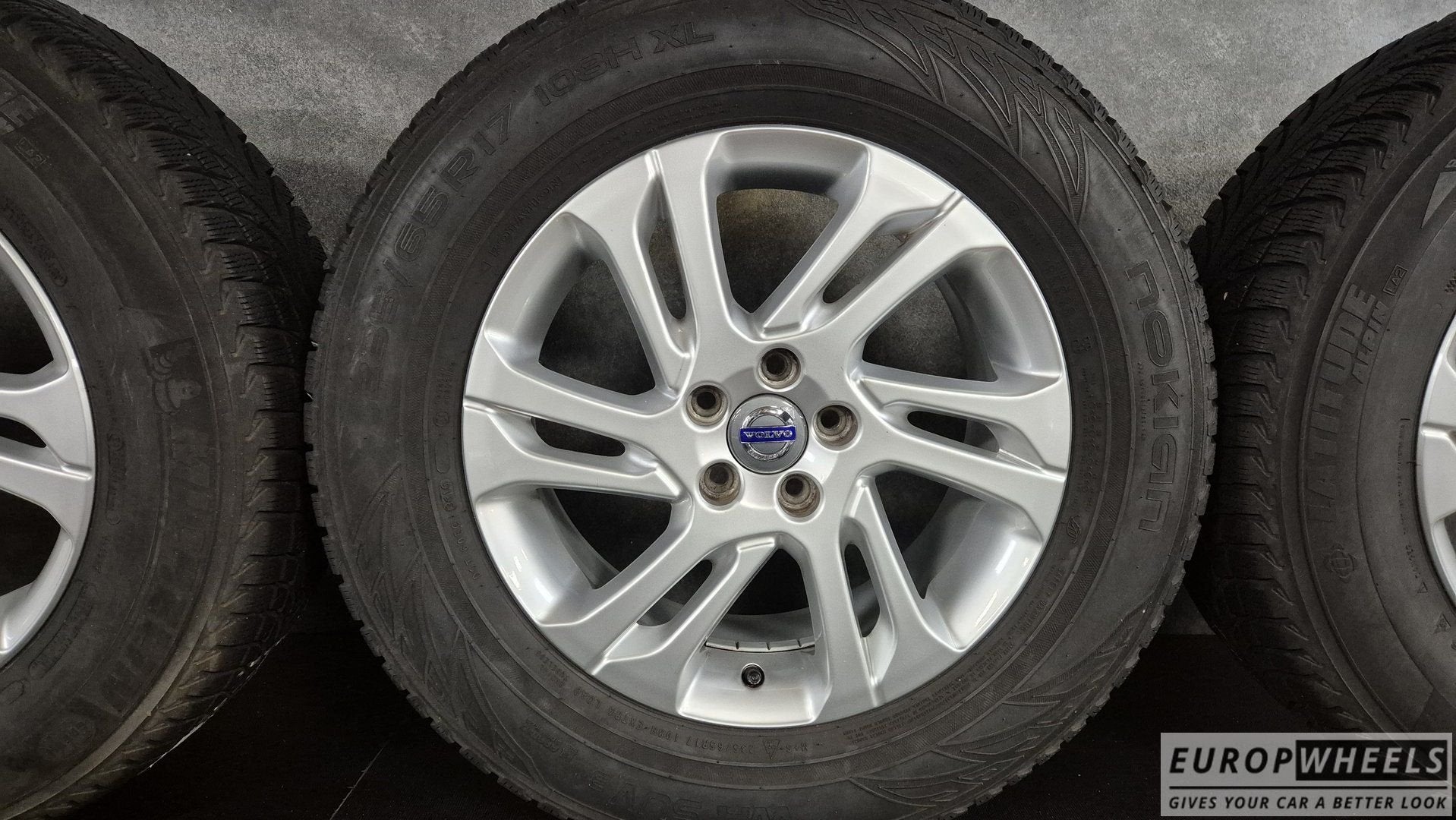 17 inch Volvo velgen XC60 XC90 235 65 Valder winterbanden, Gebruikt, -, -, Banden en Velgen