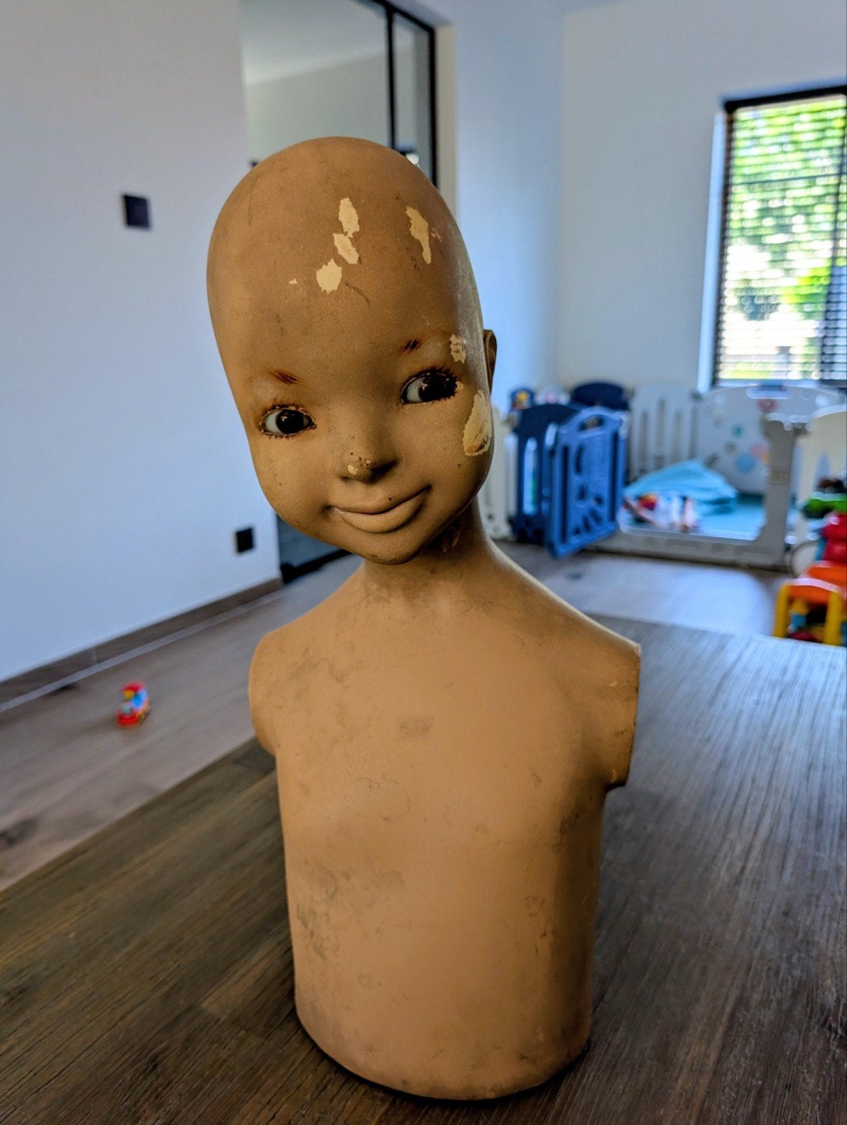 Oude Kinder buste etalagepop, glazen ogen, Antiek en Kunst, Ophalen