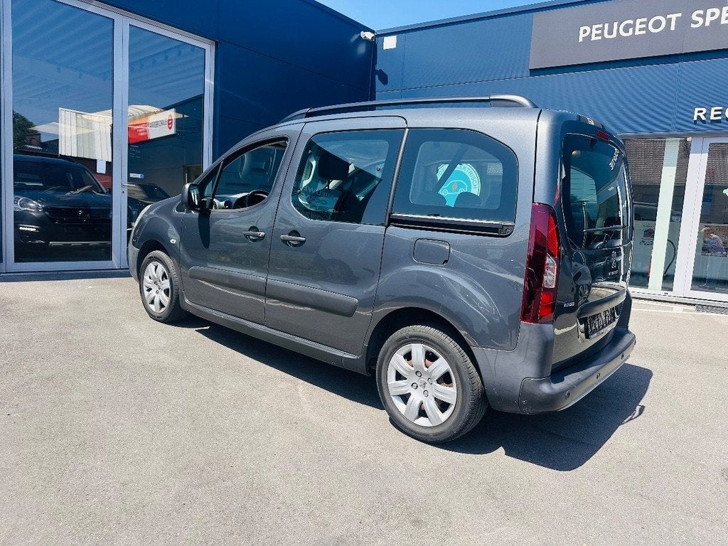 Peugeot Partner Tepee (bj 2017), Auto's, Peugeot, Bedrijf, Handgeschakeld, 1200 cc, Stof