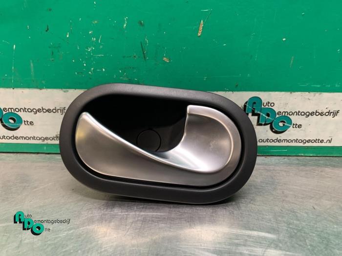 Poignée portière 2portes droite d'un Renault Megane (Megan, Autos : Pièces & Accessoires, Renault, -, 3 mois de garantie, Utilisé