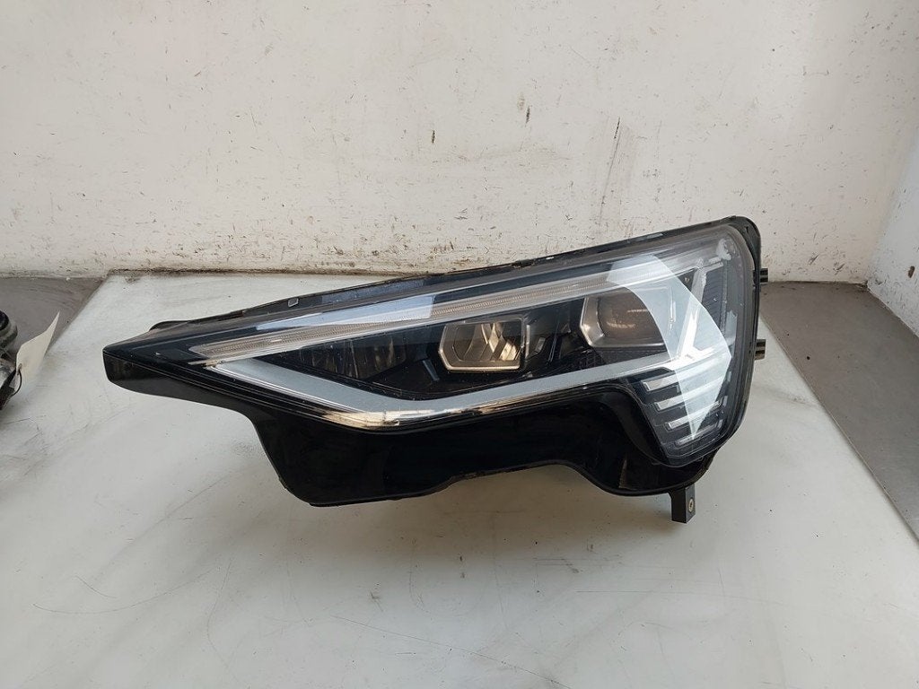 PHARE / OPTIQUE AVANT GAUCHE Audi Q8 E-tron (GEG), Autos : Pièces & Accessoires, Auto-Union-Straße  1,
85057  Ingolstadt, DE, Info@audi.de