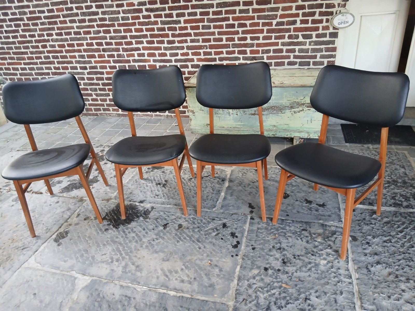 Belle série de chaises de 1965., Bois, Comme neuf, Enlèvement, Quatre