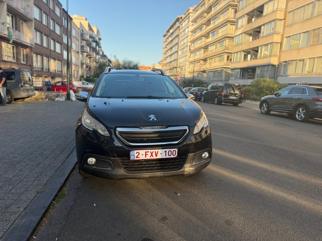 Peugoet 2008 2013 1.2l A SAISIR, Autos, Peugeot, Achat, Boîte manuelle, Noir, 5 portes