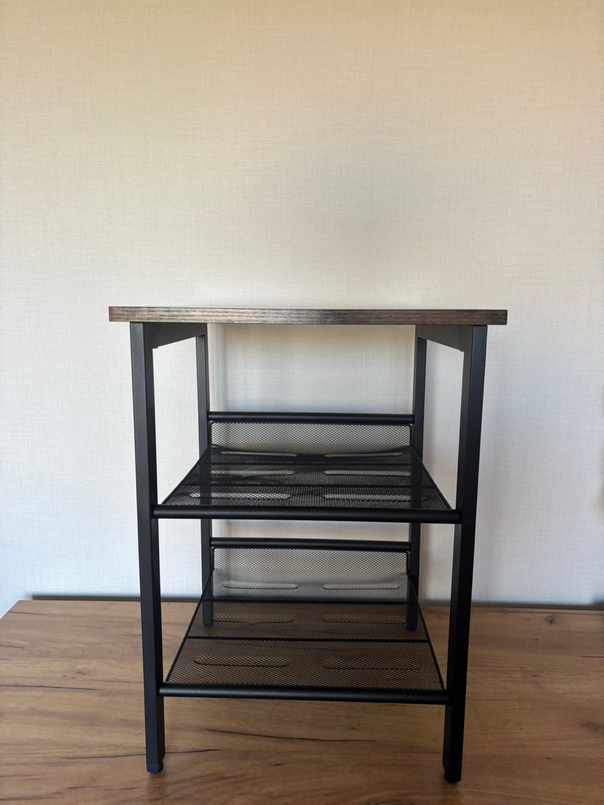 TABLE D'APPOINT EN BOIS, Enlèvement, Comme neuf