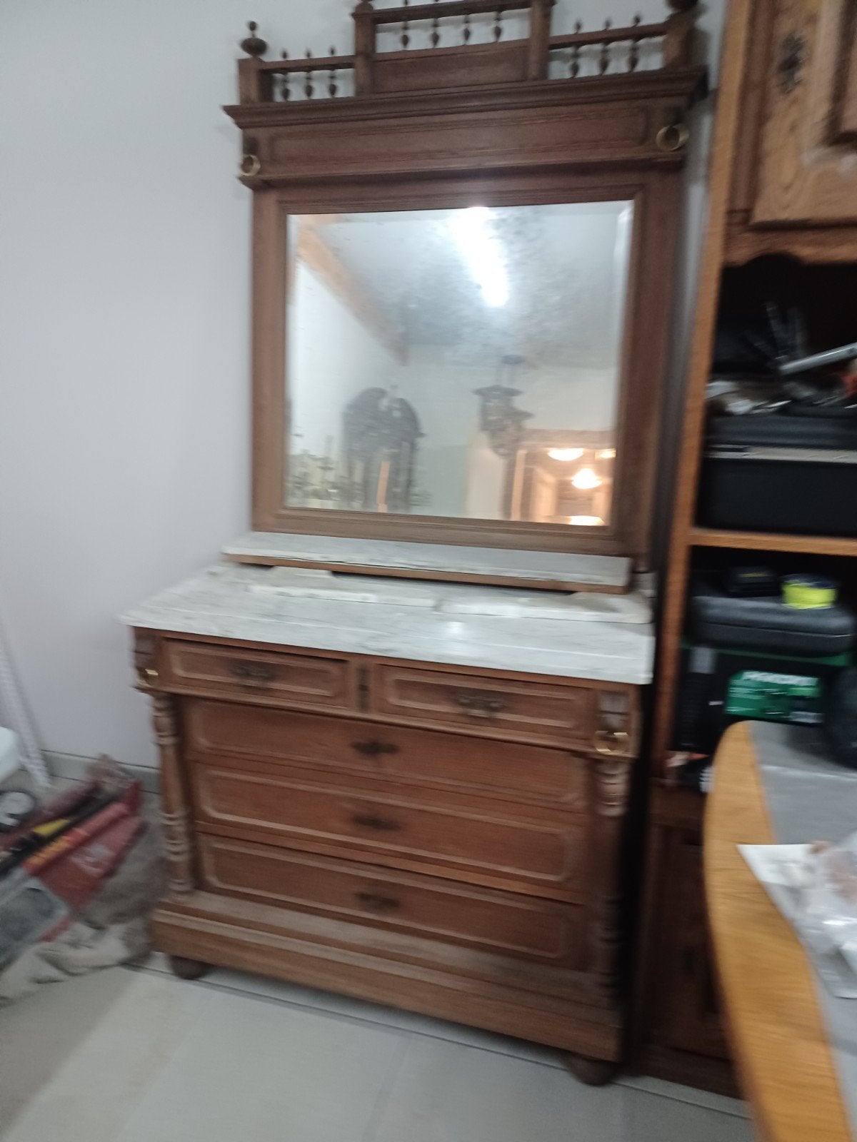 mooie commode met marmeren blad, Ophalen