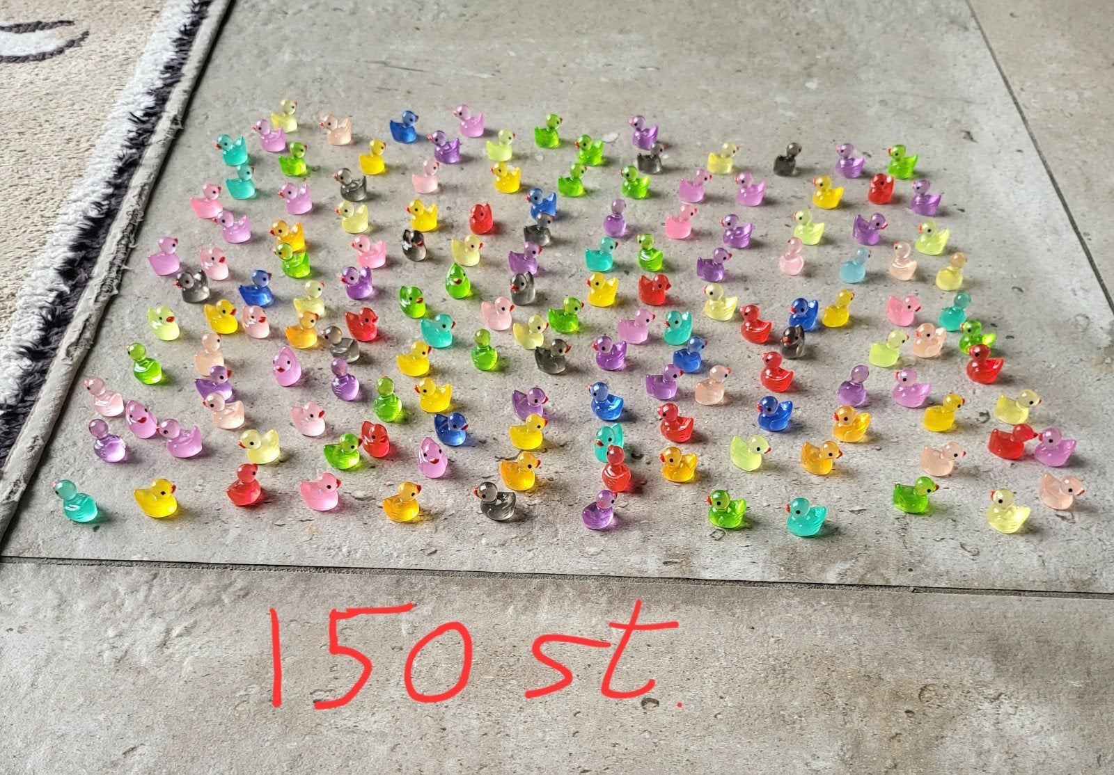 50 mini eendjes 1 cm op 1 cm. Ook de volledige 150 te koop., Ophalen of Verzenden, Nieuw