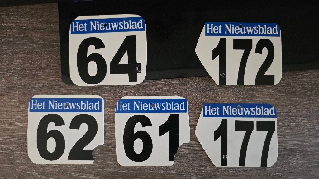 Cyclisme, plaques de cadre Omloop Het Nieuwblad, Enlèvement ou Envoi