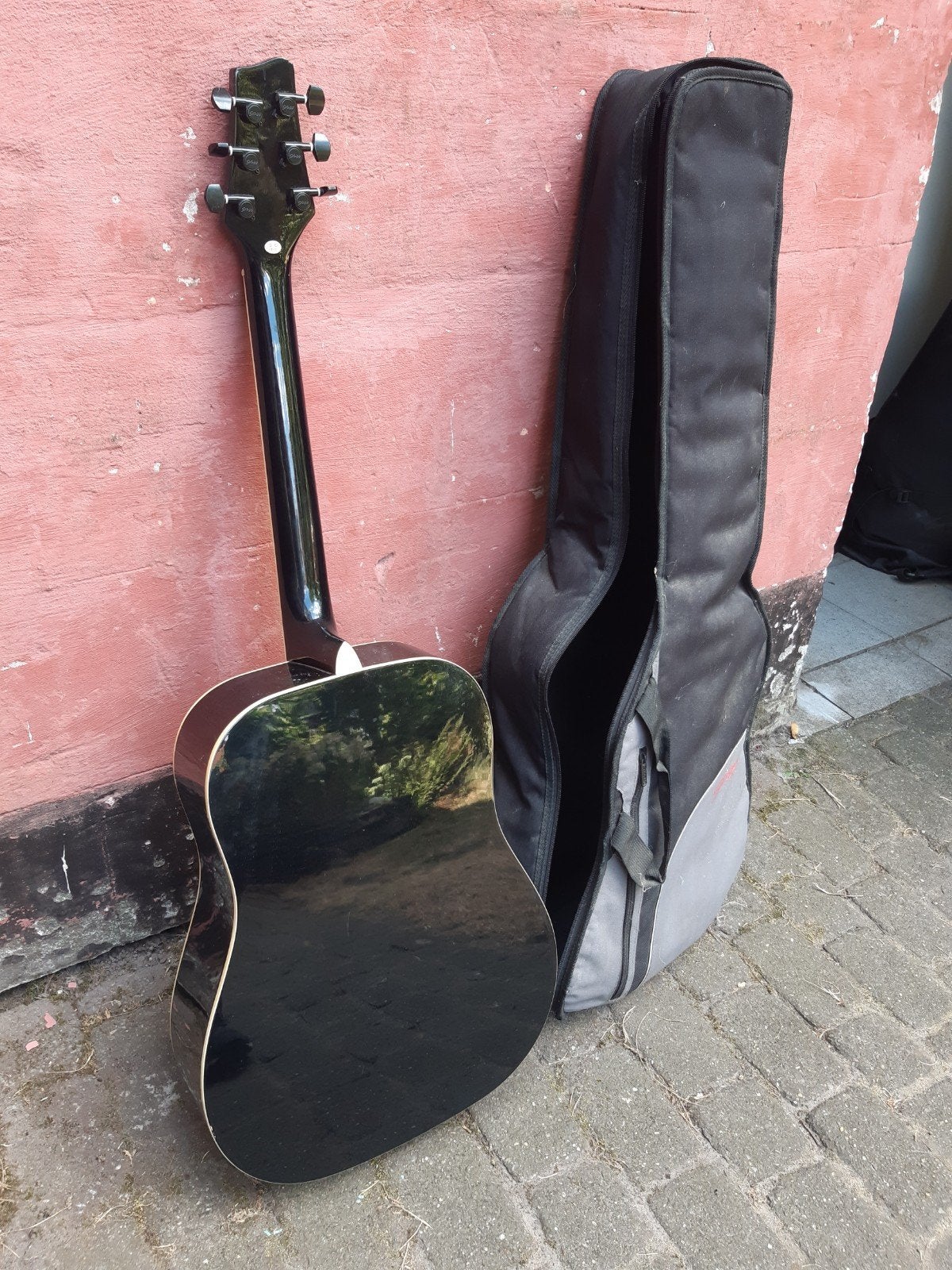 accoustische gitaar met hoes, Ophalen