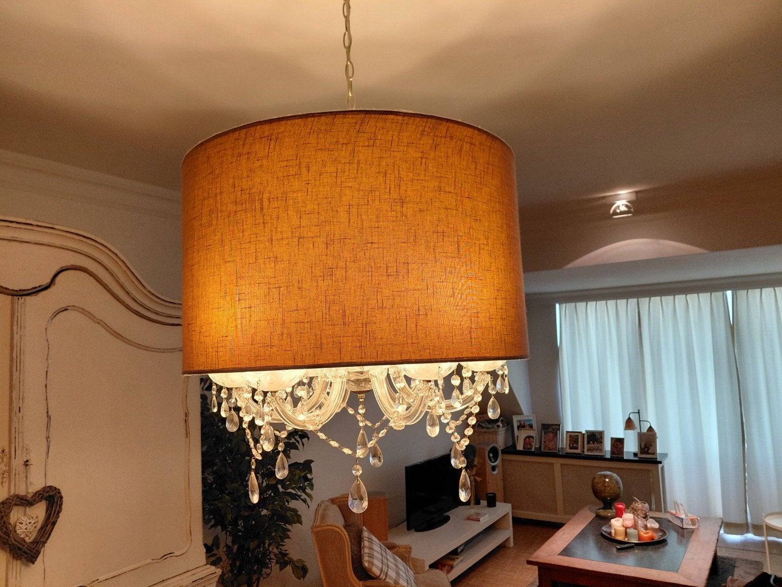 luchter met mooie kap en belletjes, Huis en Inrichting, Ophalen
