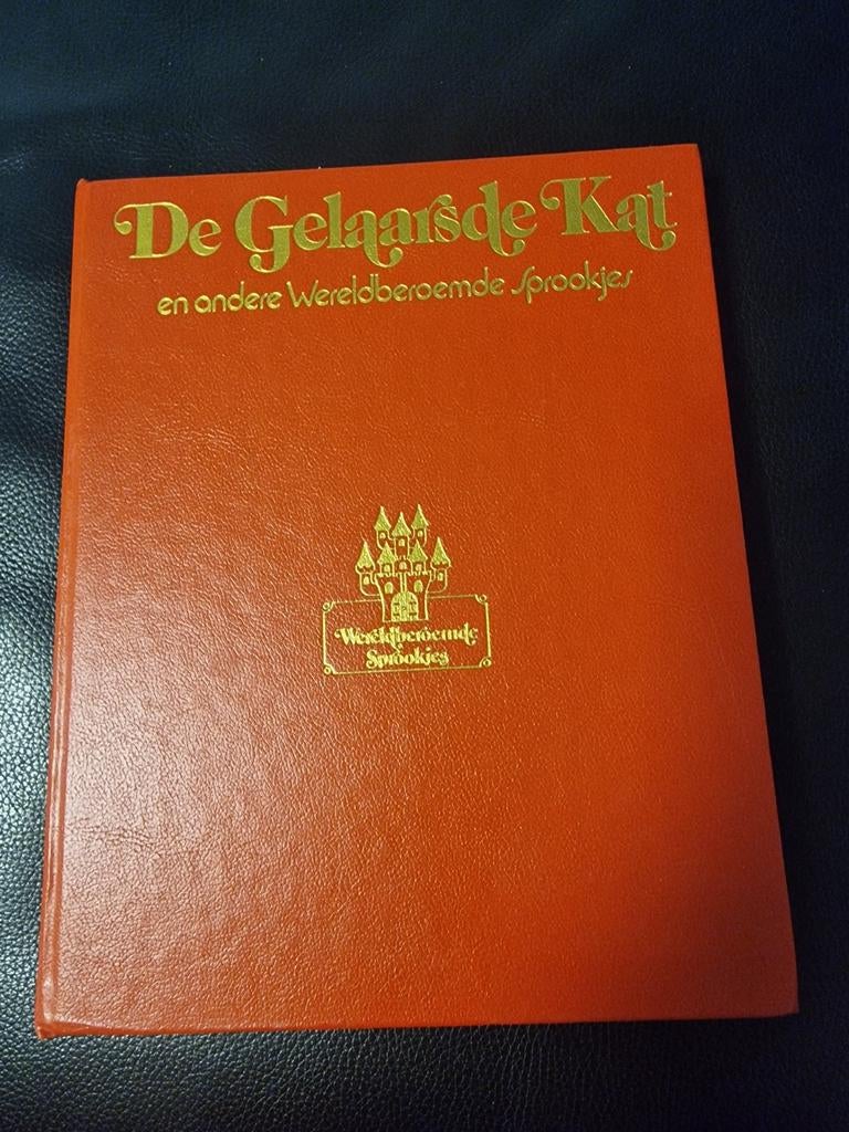 De Gelaarsde Kat en andere Wereldberoemde Sprookjes, Ophalen, Zo goed als nieuw, Fictie