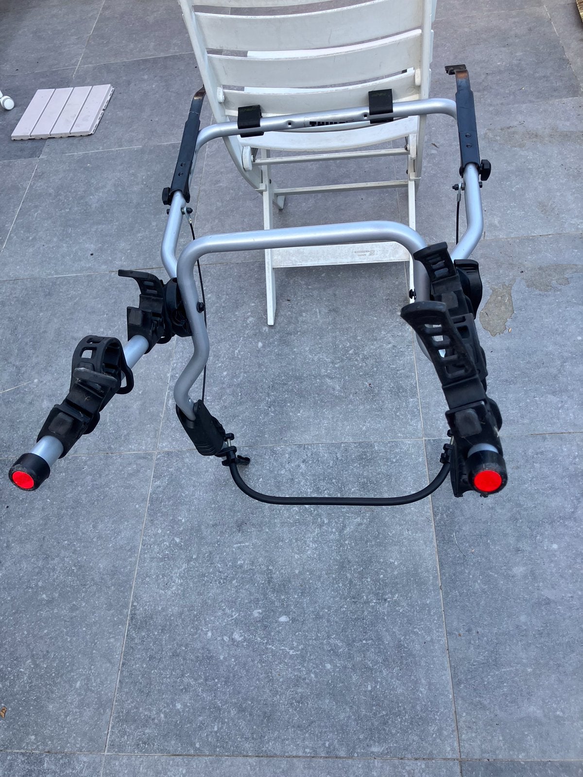 THULE fietshouder met clip op 3 fietsen voor hatchback, Ophalen, Zo goed als nieuw