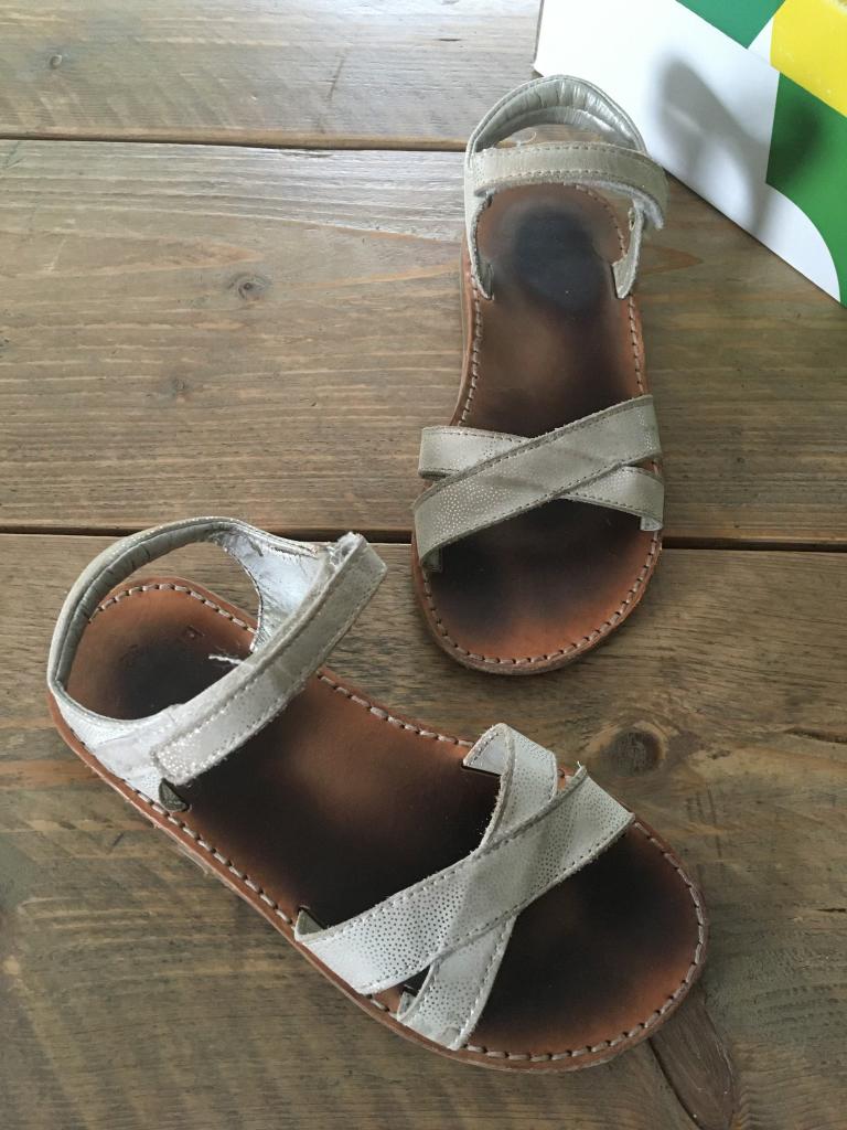 BRANTANO, witte sandalen met velcro maat 32, Gebruikt, Meisje, Overige typen, Ophalen of Verzenden