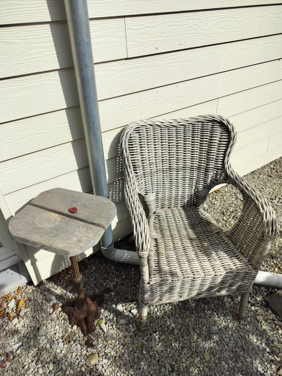 Gratis tuinstoel + tafeltje, Jardin & Terrasse, Enlèvement, Utilisé, Rotin